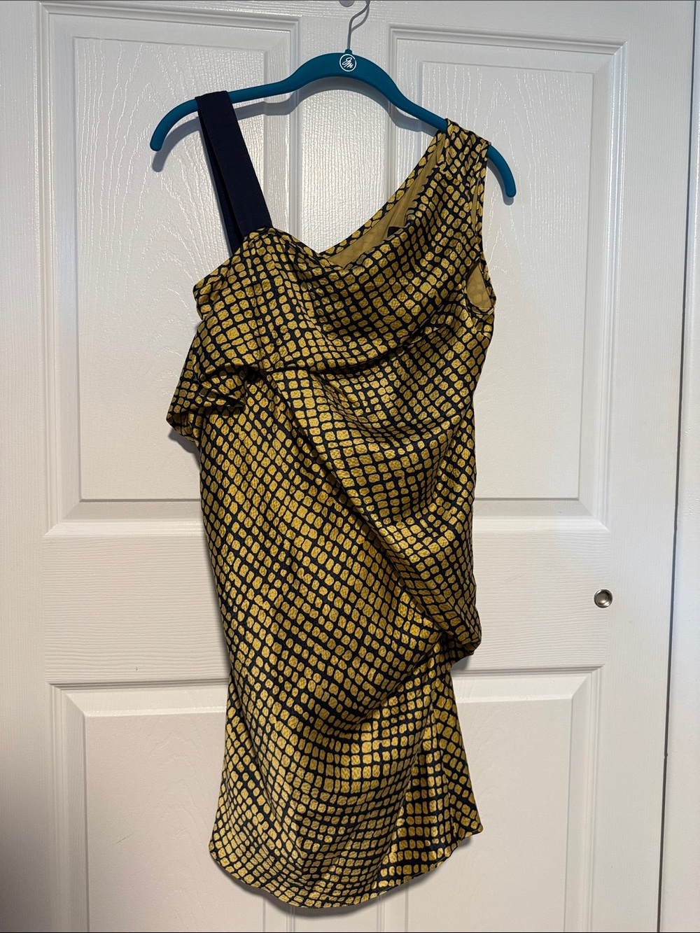 Hanii Y Gold and Black One-Shoulder Draped Dress Size 40/US 8
